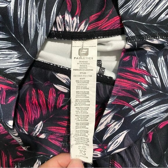 Fabletics Palm Tree Pattern Pants Size XS - Picture 5 of 5